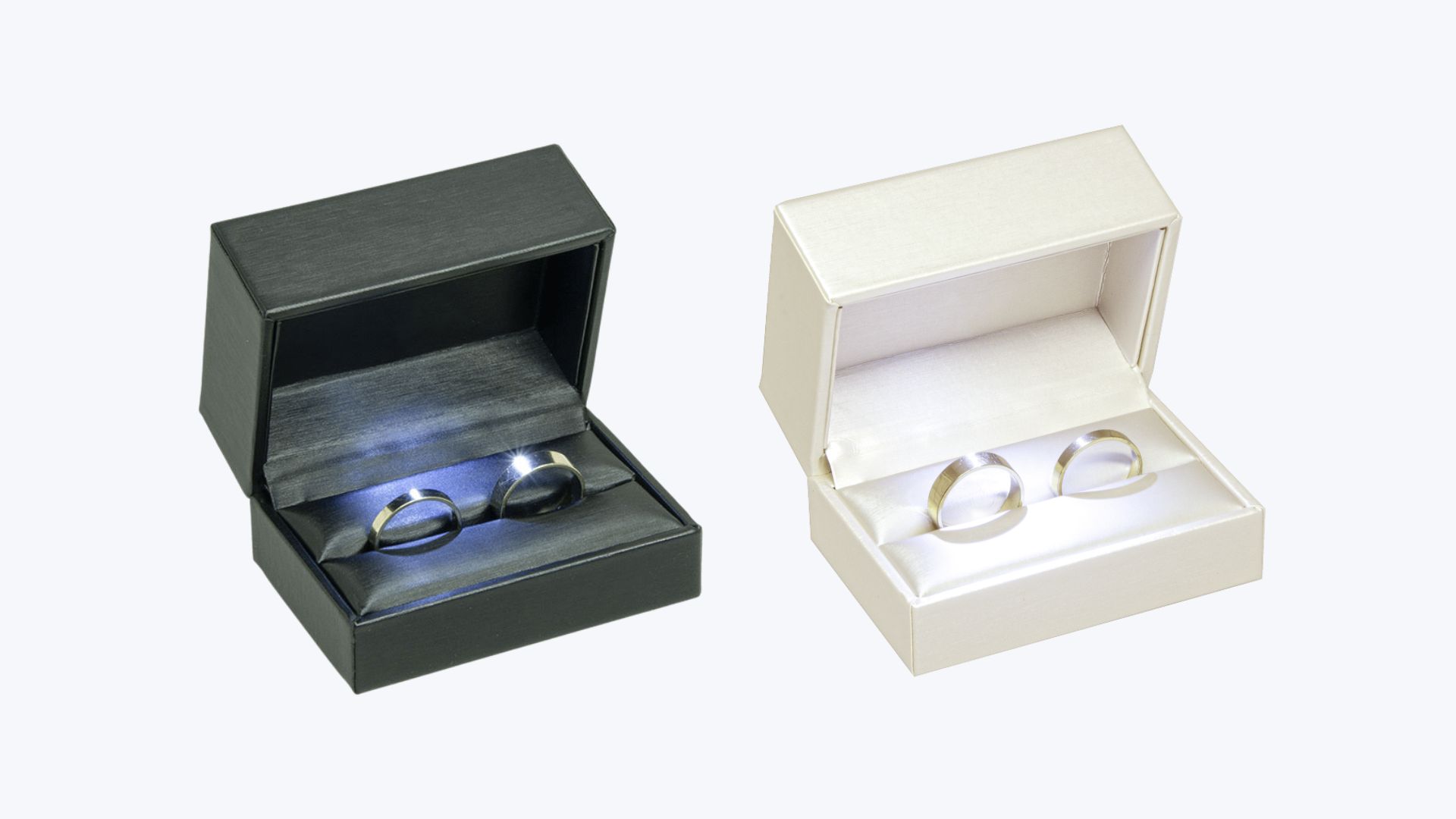5530 BRILLIANT.<br>The case with spotlight. 5530 BRILLIANT.<br>The case with spotlight.