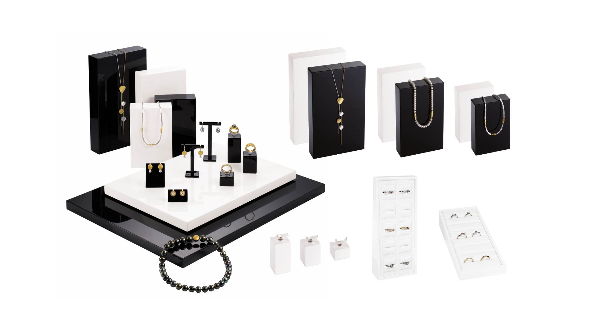 Series 8002 GLOSSY<br>High gloss for your jewellery. Series 8002 GLOSSY<br>High gloss for your jewellery.